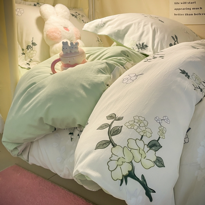 91家纺网 家纺一手货源 找家纺 爱彼家纺 2025新款加厚法式印花学生宿舍三件套上下铺三件套 春意盎然