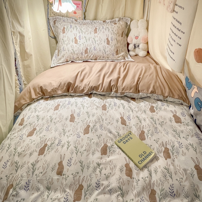 91家纺网 家纺一手货源 找家纺 爱彼家纺 2025新款加厚法式印花学生宿舍三件套上下铺三件套 萌兔花园