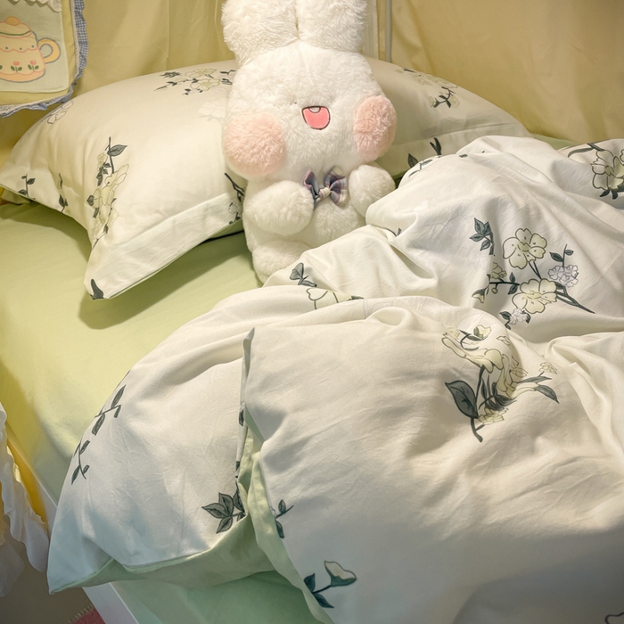 91家纺网 家纺一手货源 找家纺 爱彼家纺 2025新款加厚法式印花学生宿舍三件套上下铺三件套 春意盎然