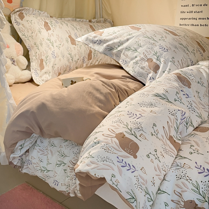 91家纺网 家纺一手货源 找家纺 爱彼家纺 2025新款加厚法式印花学生宿舍三件套上下铺三件套 萌兔花园