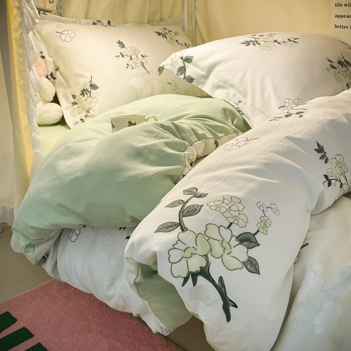 91家纺网 家纺一手货源 找家纺 爱彼家纺 2025新款加厚法式印花学生宿舍三件套上下铺三件套 春意盎然