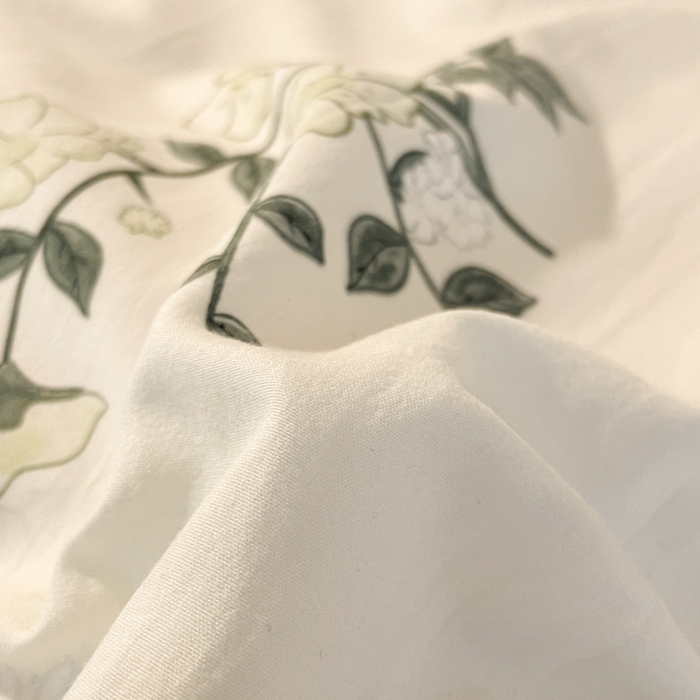 91家纺网 家纺一手货源 找家纺 爱彼家纺 2025新款加厚法式印花学生宿舍三件套上下铺三件套 春意盎然