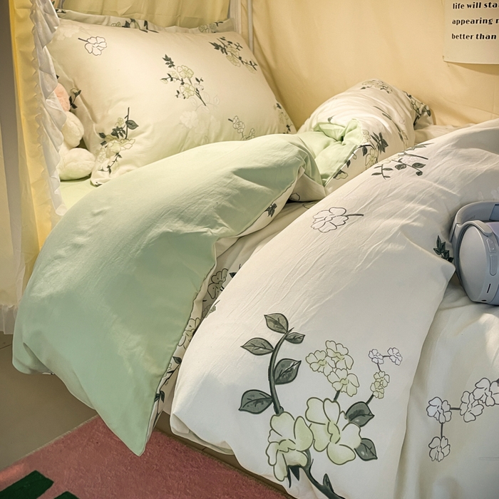 91家纺网 家纺一手货源 找家纺 爱彼家纺 2025新款加厚法式印花学生宿舍三件套上下铺三件套 春意盎然