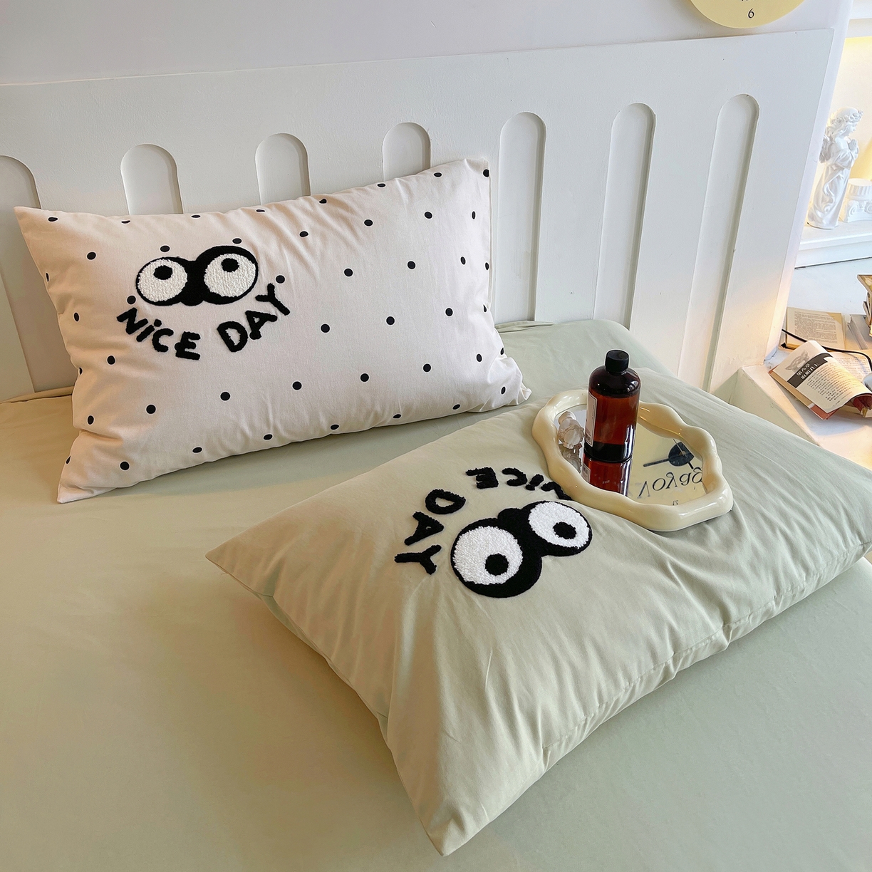 91家纺网 家纺一手货源 找家纺 炫拼家纺 2025新款全棉磨毛ins风毛巾绣纯棉四件套-hello系列 hello-悠然