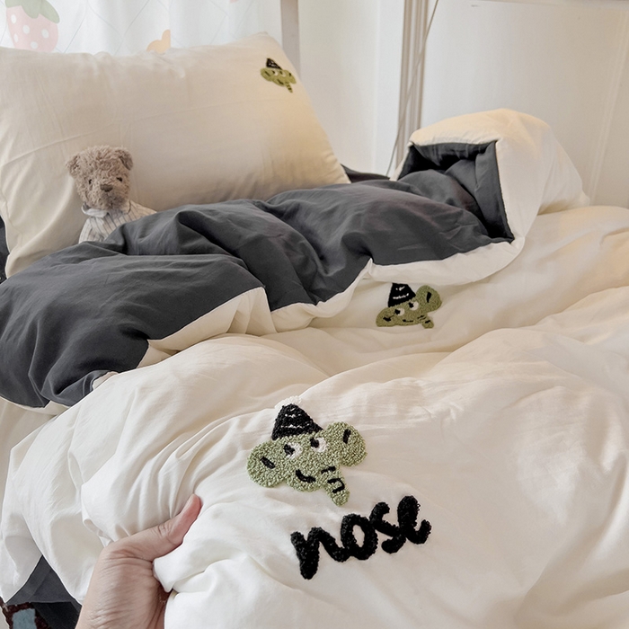 91家纺网 家纺一手货源 找家纺 爱彼家纺 2025新款超柔水洗棉毛巾绣学生宿舍三件套上下铺三件套 白兰灰