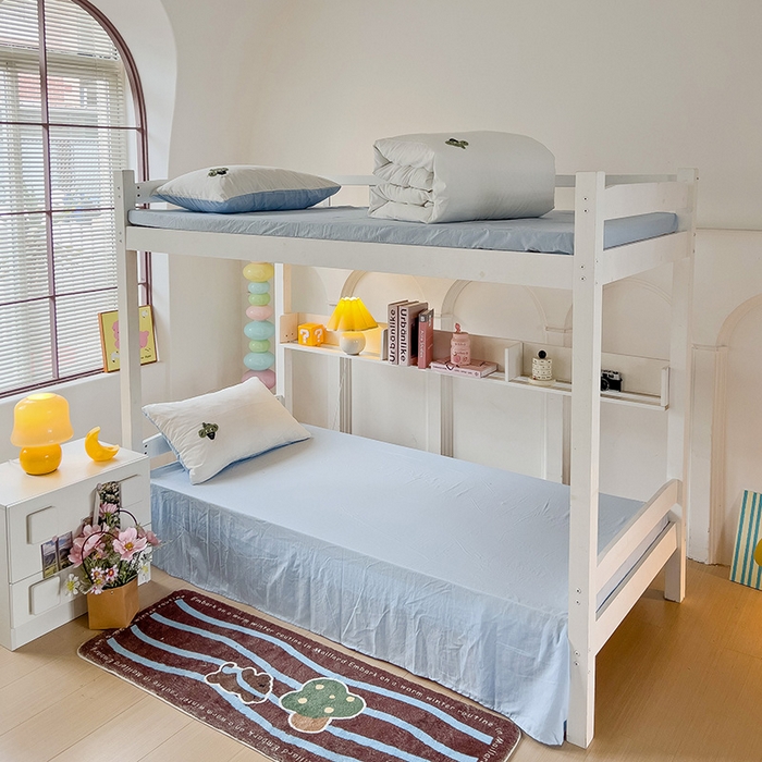 91家纺网 家纺一手货源 找家纺 爱彼家纺 2025新款超柔水洗棉毛巾绣学生宿舍三件套上下铺三件套 奶白天空兰