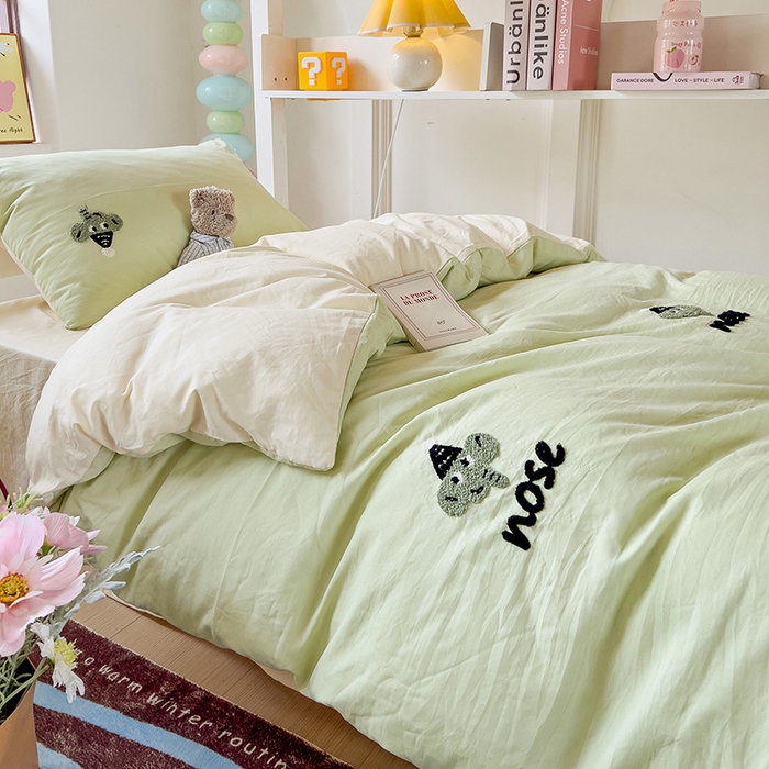 91家纺网 家纺一手货源 找家纺 爱彼家纺 2025新款超柔水洗棉毛巾绣学生宿舍三件套上下铺三件套 果绿芝士