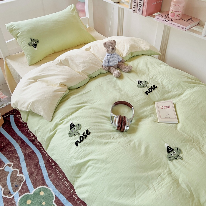 91家纺网 家纺一手货源 找家纺 爱彼家纺 2025新款超柔水洗棉毛巾绣学生宿舍三件套上下铺三件套 果绿芝士