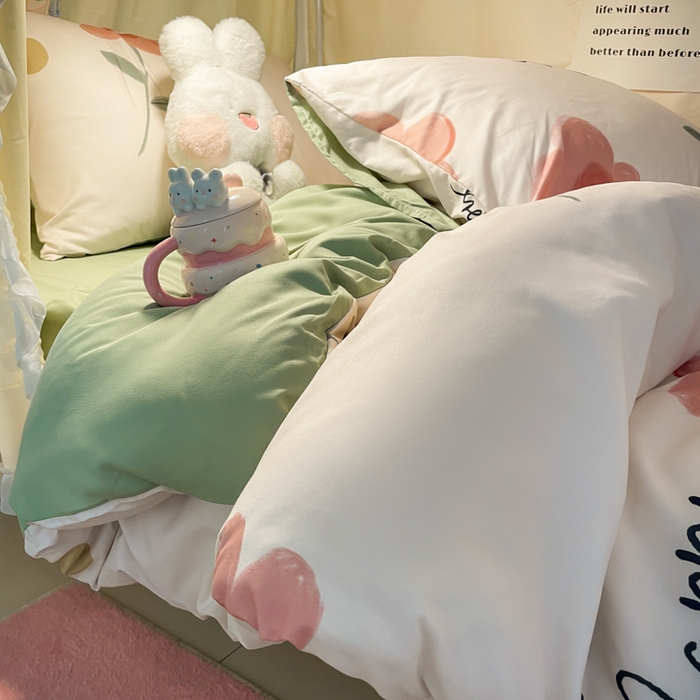 91家纺网 家纺一手货源 找家纺 爱彼家纺 2025新款卡通印花水洗棉学生宿舍三件套上下铺三件套 浪漫花开