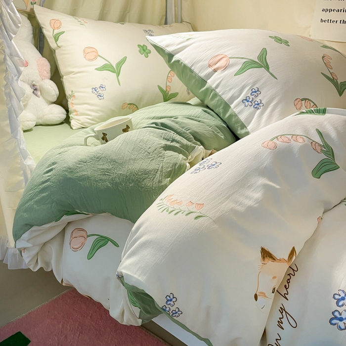 91家纺网 家纺一手货源 找家纺 爱彼家纺 2025新款卡通印花水洗棉学生宿舍三件套上下铺三件套 兔兔花语