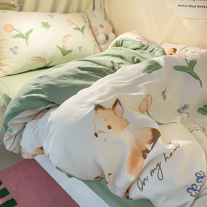 91家纺网 家纺一手货源 找家纺 爱彼家纺 2025新款卡通印花水洗棉学生宿舍三件套上下铺三件套 兔兔花语