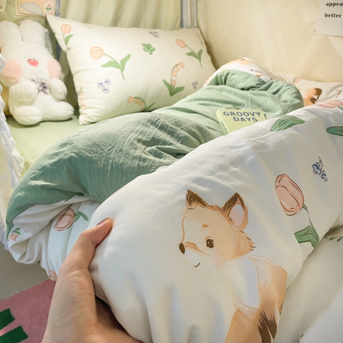 91家纺网 家纺一手货源 找家纺 爱彼家纺 2025新款卡通印花水洗棉学生宿舍三件套上下铺三件套 兔兔花语