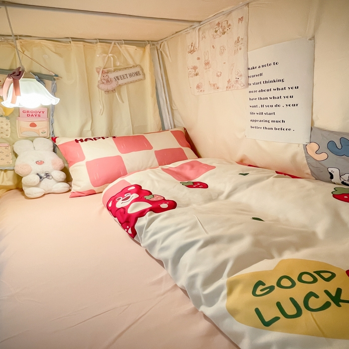 91家纺网 家纺一手货源 找家纺 爱彼家纺 2025新款卡通印花水洗棉学生宿舍三件套上下铺三件套 爱心熊