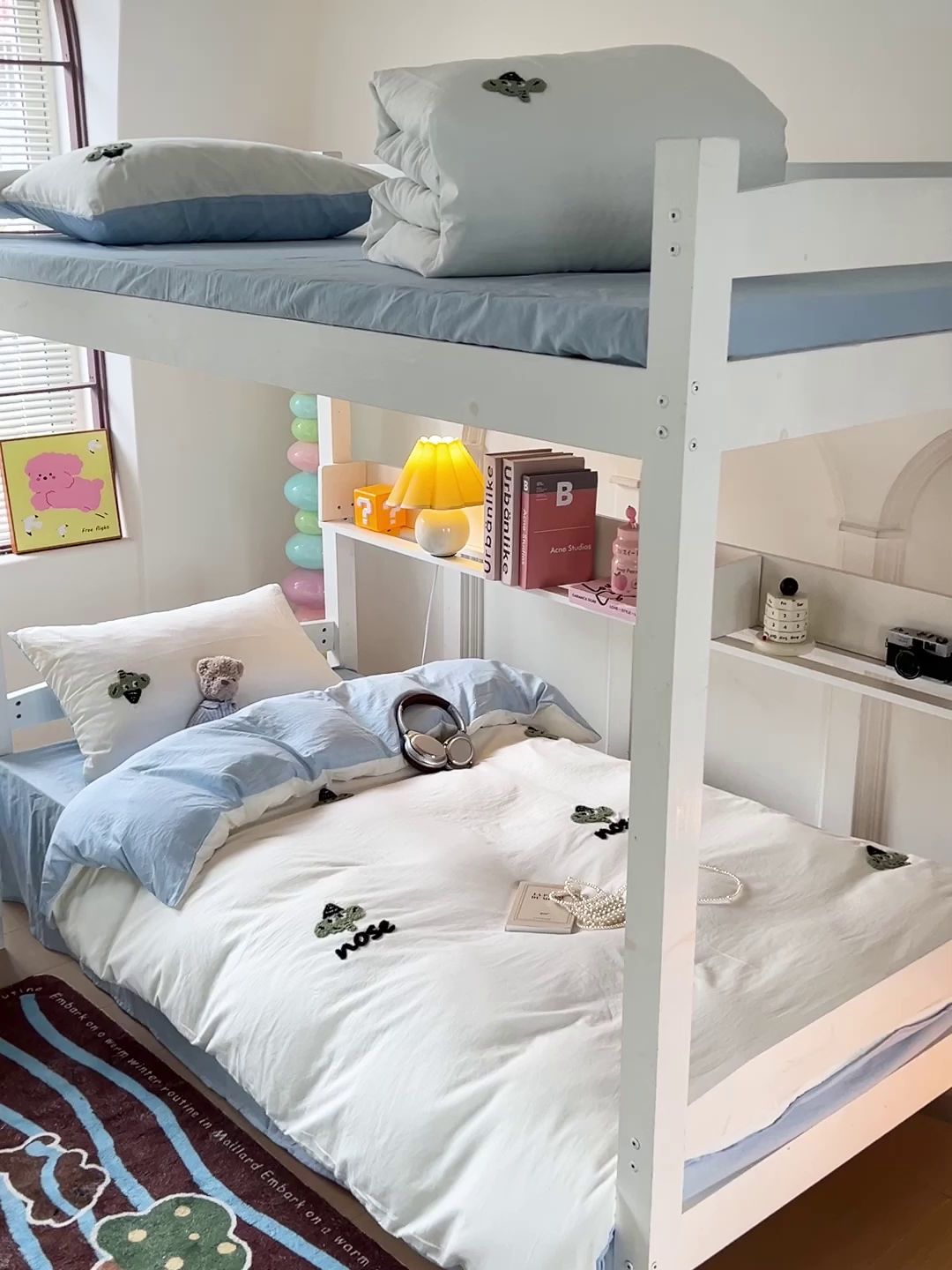 91家纺网 家纺一手货源 找家纺 爱彼家纺 2025新款超柔水洗棉毛巾绣学生宿舍三件套上下铺三件套 奶白天空兰