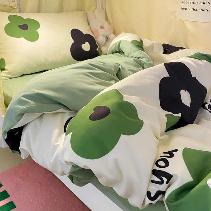 91家纺网 家纺一手货源 找家纺 爱彼家纺 2025新款卡通印花水洗棉学生宿舍三件套上下铺三件套 绿色心情