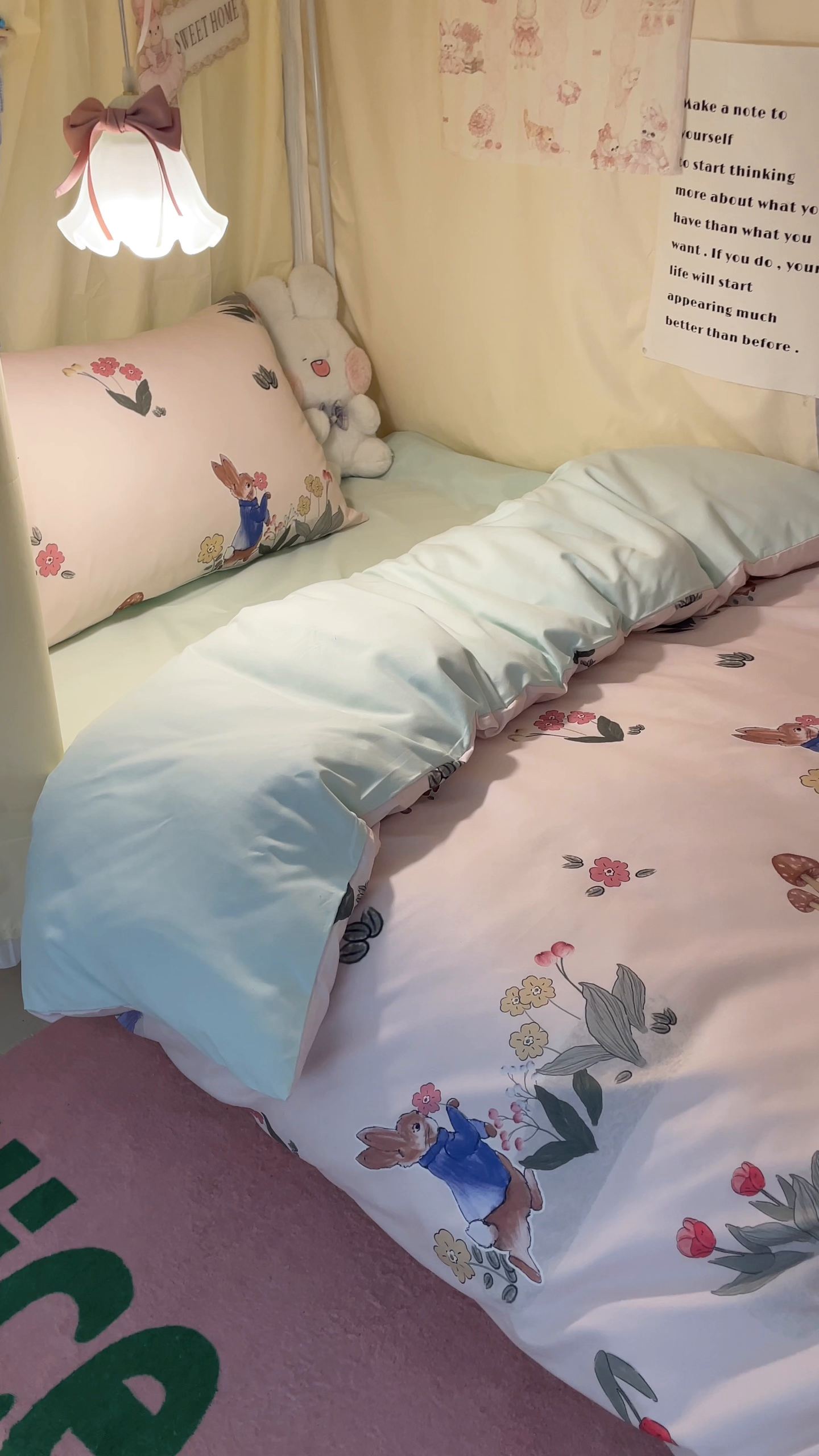 91家纺网 家纺一手货源 找家纺 爱彼家纺 2025新款卡通印花水洗棉学生宿舍三件套上下铺三件套 蘑菇与兔