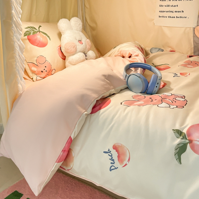 91家纺网 家纺一手货源 找家纺 爱彼家纺 2025新款卡通印花水洗棉学生宿舍三件套上下铺三件套 蜜桃兔