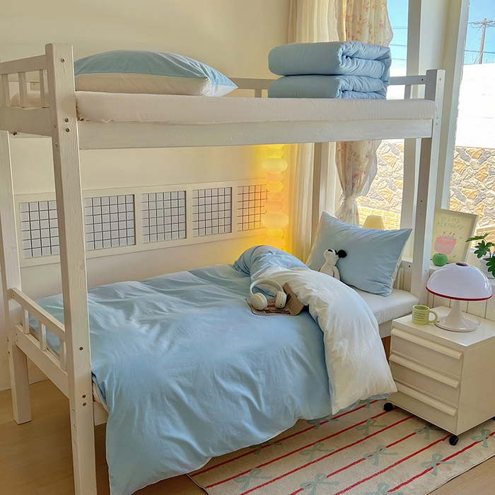 91家纺网 家纺一手货源 找家纺 爱彼家纺 2025新款40支全棉纯棉学生宿舍上下铺三件套-风格1 天空蓝奶白