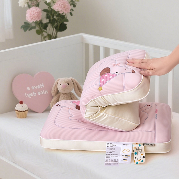 91家纺网 家纺一手货源 找家纺 织布人 2025新款枕芯A类亲肤腊肠狗卡通幼儿园儿童枕学生宿舍枕头枕芯 A类腊肠狗卡通枕-粉色 30x50cm/只