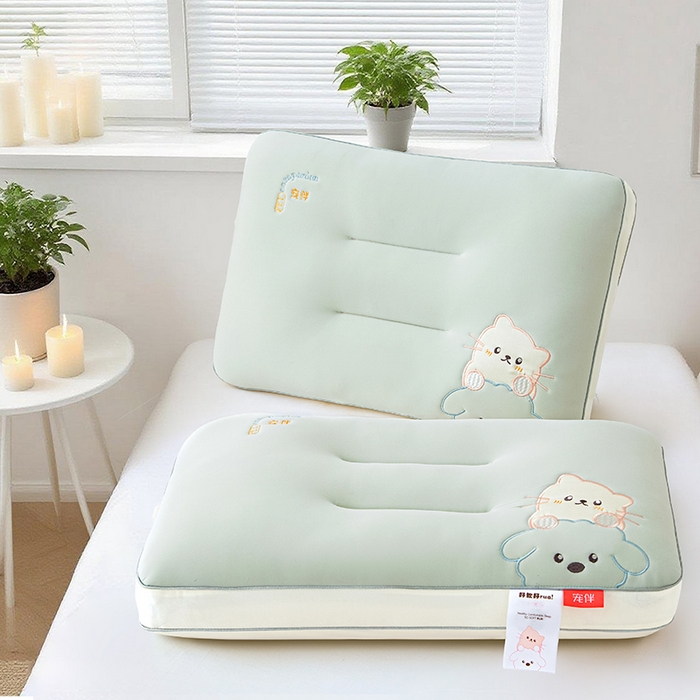 91家纺网 家纺一手货源 找家纺 织布人 2025新款枕芯A类裸感宠伴卡通幼儿园儿童枕头学生宿舍枕头枕芯 A类宠伴卡通枕-灰色 40x60cm/只