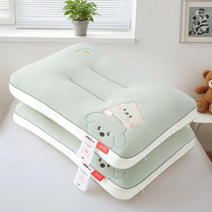 91家纺网 家纺一手货源 找家纺 织布人 2025新款枕芯A类裸感宠伴卡通幼儿园儿童枕头学生宿舍枕头枕芯 A类宠伴卡通枕-灰色 30x50cm/对