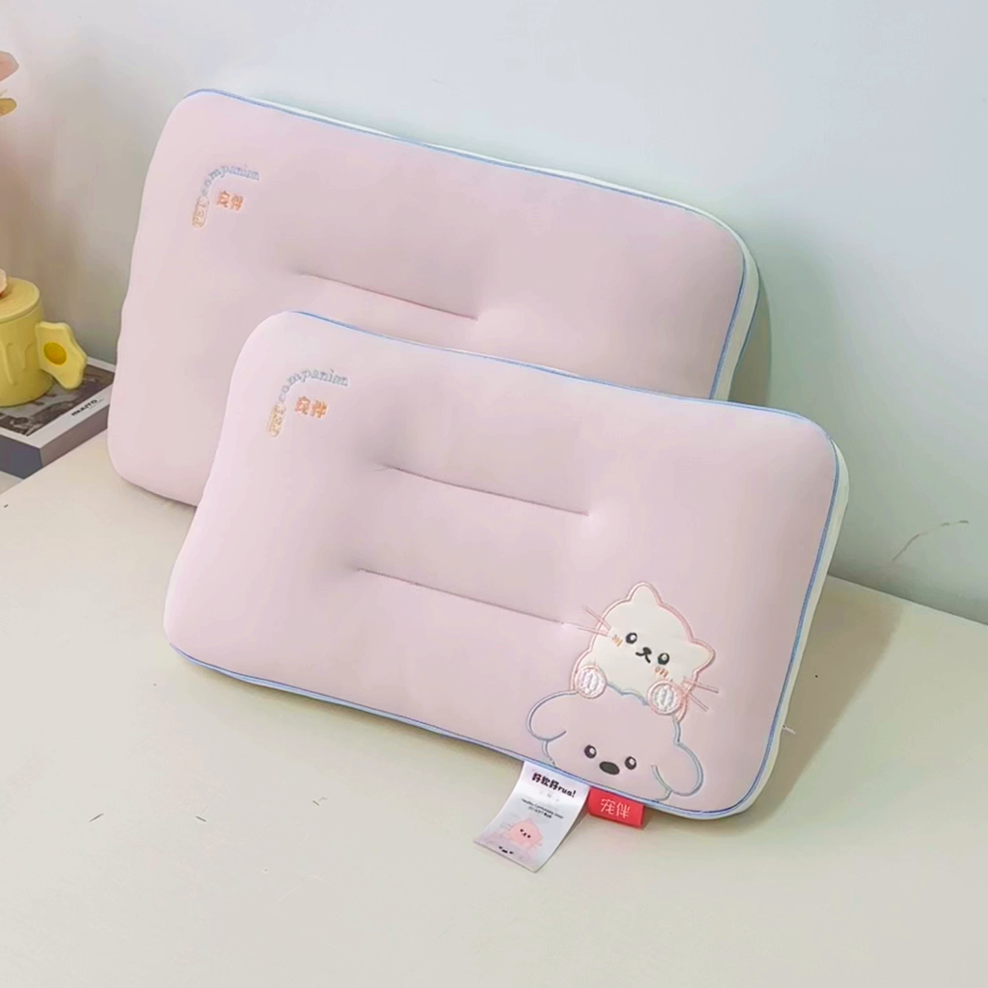 91家纺网 家纺一手货源 找家纺 织布人 2025新款枕芯A类裸感宠伴卡通幼儿园儿童枕头学生宿舍枕头枕芯 A类宠伴卡通枕-粉色 40x60cm/对