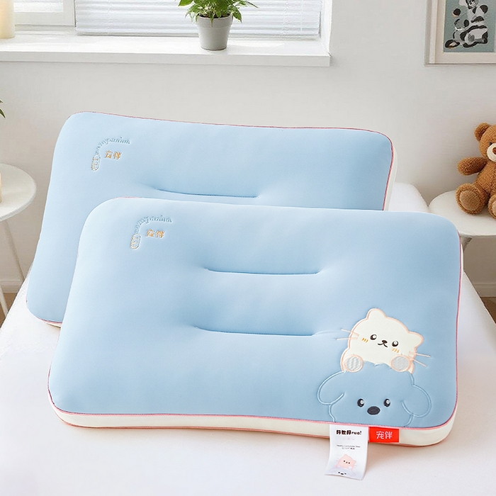 91家纺网 家纺一手货源 找家纺 织布人 2025新款枕芯A类裸感宠伴卡通幼儿园儿童枕头学生宿舍枕头枕芯 A类宠伴卡通枕-天蓝 40x60cm/对