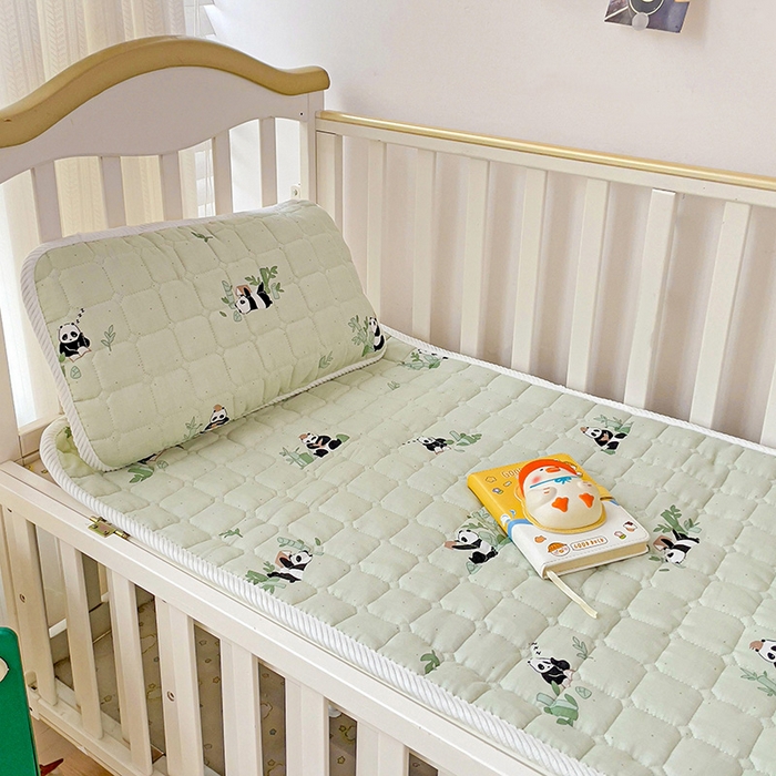 91家纺网 家纺一手货源 找家纺 富馨莱 2025年新款双层纱纯棉软床垫幼儿园儿童床垫 熊猫读书