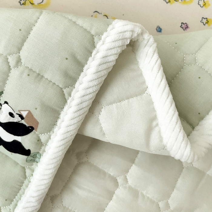 91家纺网 家纺一手货源 找家纺 富馨莱 2025年新款双层纱纯棉软床垫幼儿园儿童床垫 熊猫读书