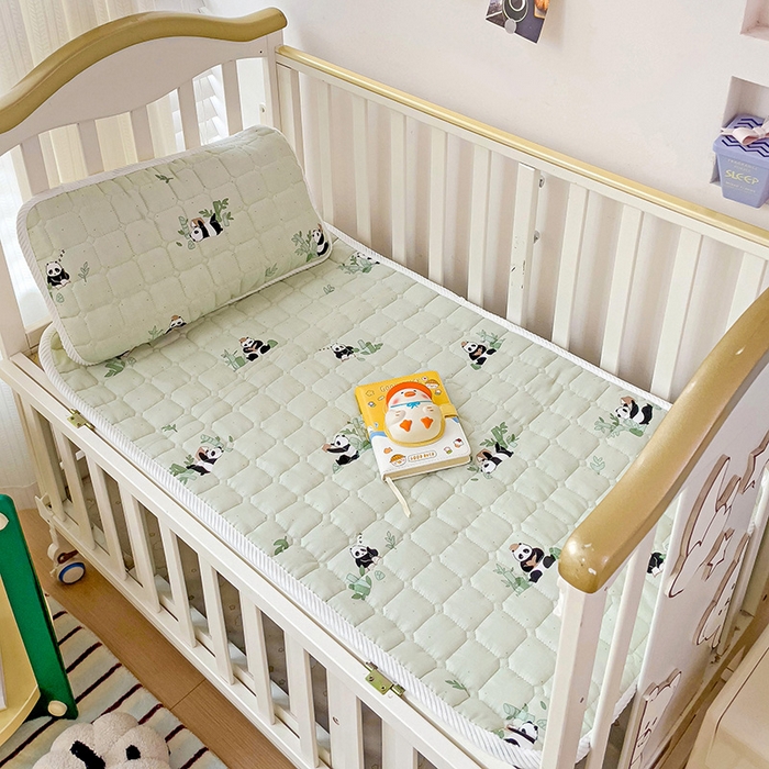 91家纺网 家纺一手货源 找家纺 富馨莱 2025年新款双层纱纯棉软床垫幼儿园儿童床垫 熊猫读书