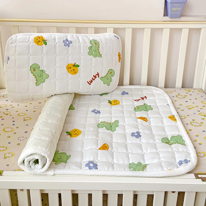 91家纺网 家纺一手货源 找家纺 富馨莱 2025年新款双层纱纯棉软床垫幼儿园儿童床垫 小恐龙-绿