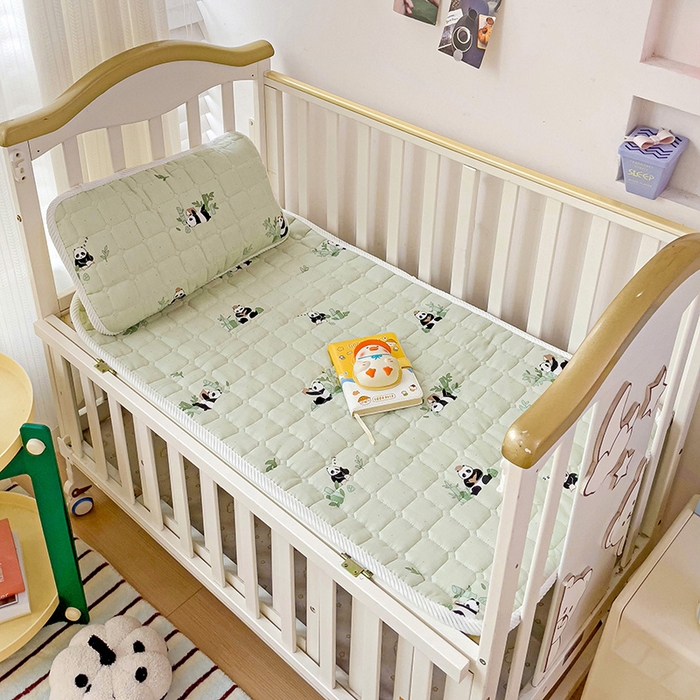 91家纺网 家纺一手货源 找家纺 富馨莱 2025年新款双层纱纯棉软床垫幼儿园儿童床垫 熊猫读书