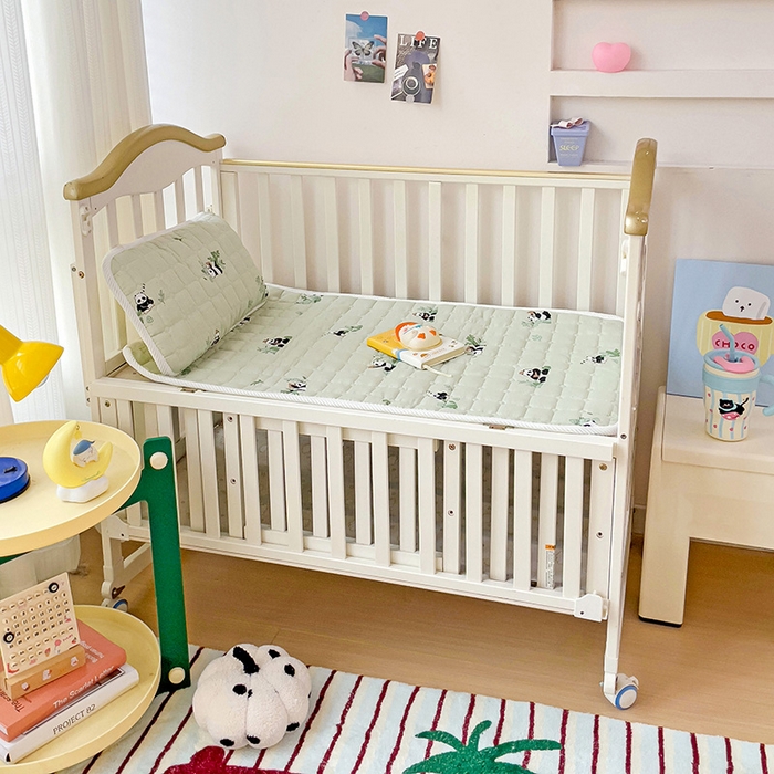 91家纺网 家纺一手货源 找家纺 富馨莱 2025年新款双层纱纯棉软床垫幼儿园儿童床垫 熊猫读书