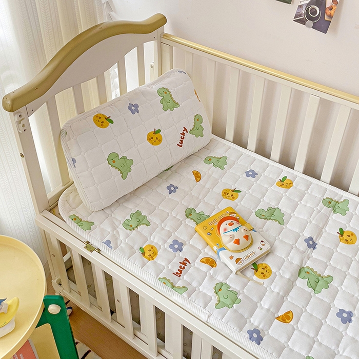 91家纺网 家纺一手货源 找家纺 富馨莱 2025年新款双层纱纯棉软床垫幼儿园儿童床垫 小恐龙-绿