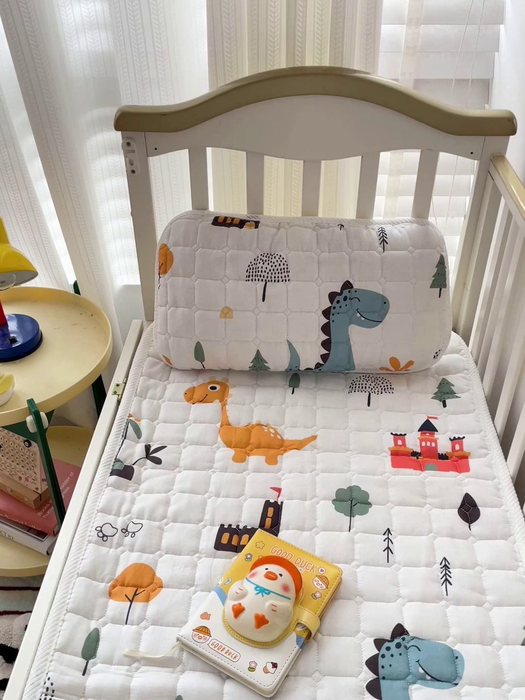 91家纺网 家纺一手货源 找家纺 富馨莱 2025年新款双层纱纯棉软床垫幼儿园儿童床垫 恐龙城堡