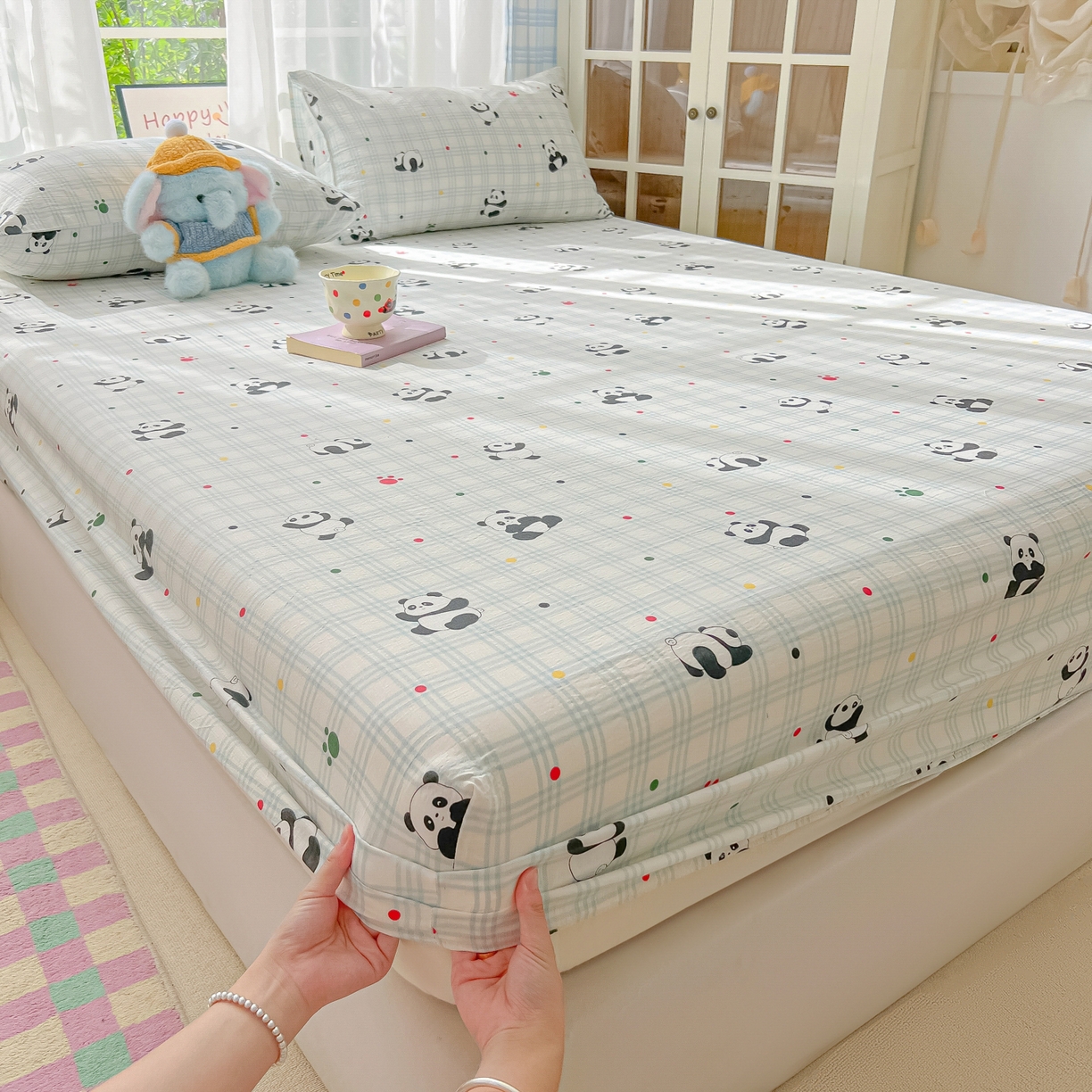 91家纺网 家纺一手货源 找家纺 韩巢家纺 2025新款卡通双层纱床笠单品床笠床笠单件热销款防滑床单床套枕套三件套 软软熊猫
