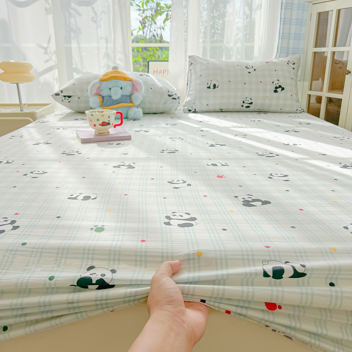 91家纺网 家纺一手货源 找家纺 韩巢家纺 2025新款卡通双层纱床笠单品床笠床笠单件热销款防滑床单床套枕套三件套 软软熊猫