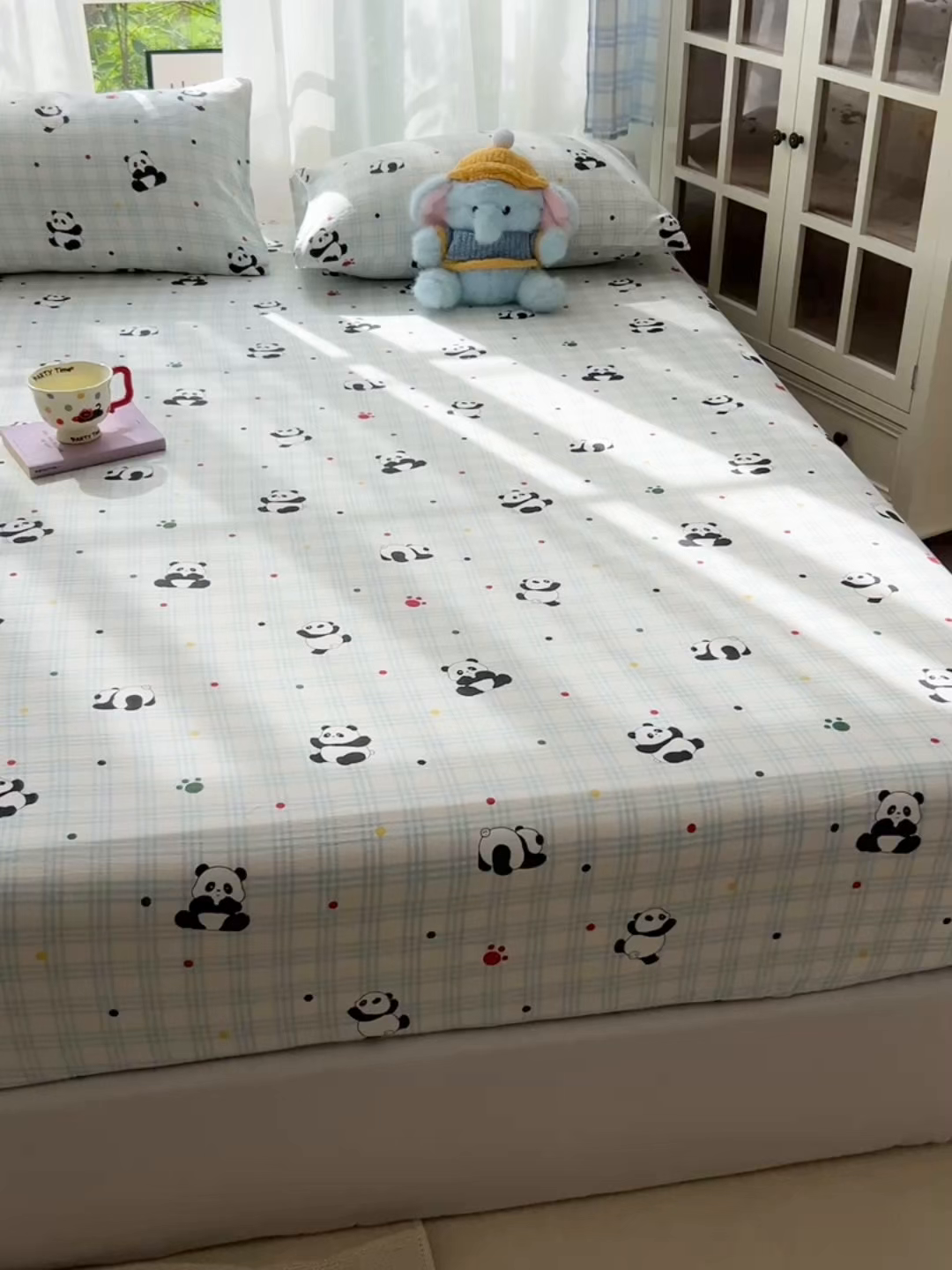 91家纺网 家纺一手货源 找家纺 韩巢家纺 2025新款卡通双层纱床笠单品床笠床笠单件热销款防滑床单床套枕套三件套 软软熊猫