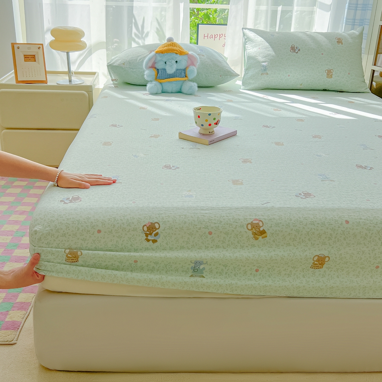 91家纺网 家纺一手货源 找家纺 韩巢家纺 2025新款卡通双层纱床笠单品床笠床笠单件热销款防滑床单床套枕套三件套 少女象