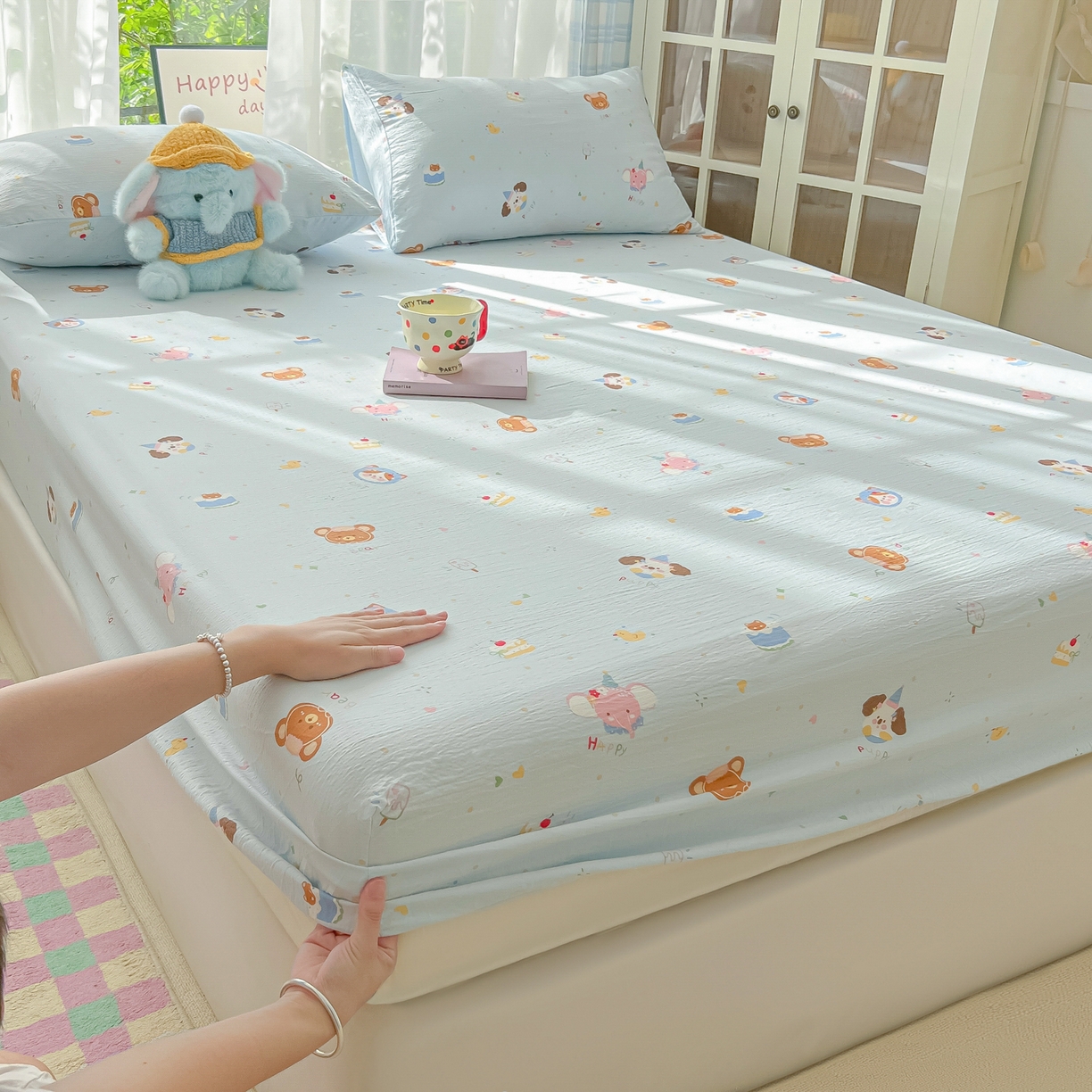 91家纺网 家纺一手货源 找家纺 韩巢家纺 2025新款卡通双层纱床笠单品床笠床笠单件热销款防滑床单床套枕套三件套 生日宴会兰