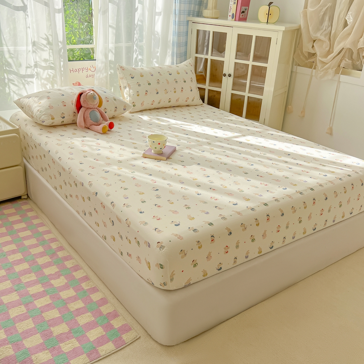 91家纺网 家纺一手货源 找家纺 韩巢家纺 2025新款卡通双层纱床笠单品床笠床笠单件热销款防滑床单床套枕套三件套 兔子集合