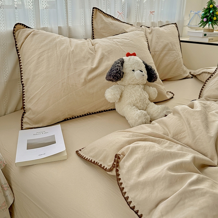 91家纺网 家纺一手货源 找家纺 繁花家居 2025新款高克重云朵棉贝壳边系列四件套 绵绵-茶棕