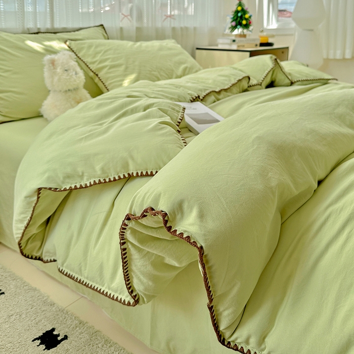 91家纺网 家纺一手货源 找家纺 繁花家居 2025新款高克重云朵棉贝壳边系列四件套 绵绵-豆绿