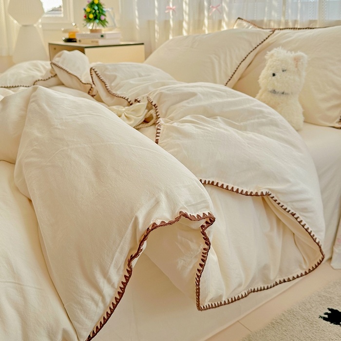 91家纺网 家纺一手货源 找家纺 繁花家居 2025新款高克重云朵棉贝壳边系列四件套 绵绵-奶白