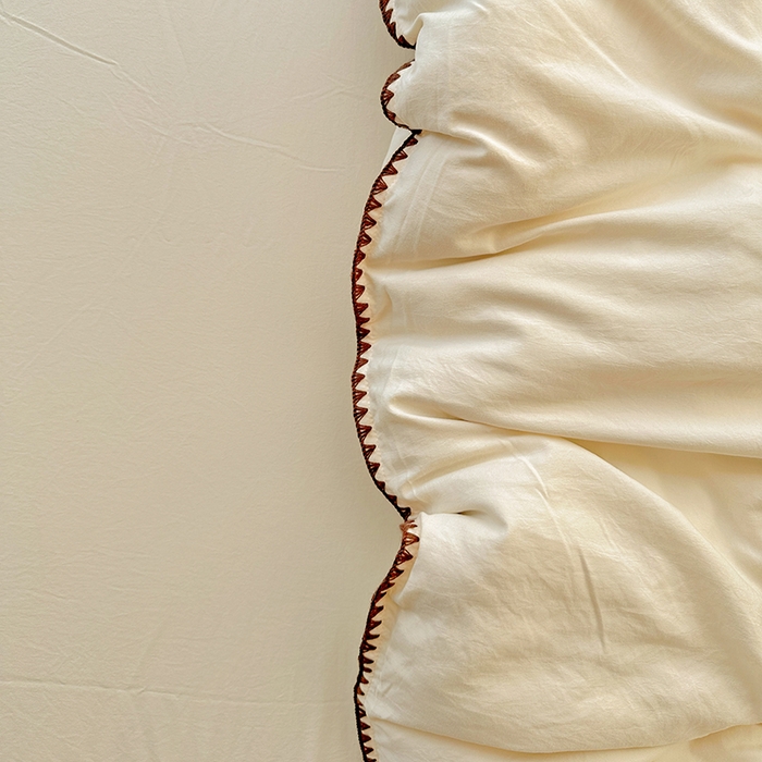 91家纺网 家纺一手货源 找家纺 繁花家居 2025新款高克重云朵棉贝壳边系列四件套 绵绵-奶白