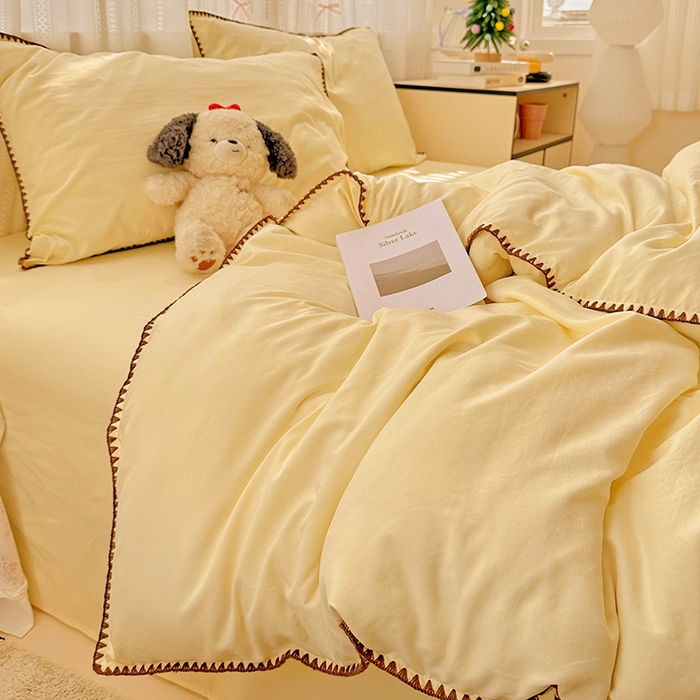 91家纺网 家纺一手货源 找家纺 繁花家居 2025新款高克重云朵棉贝壳边系列四件套 绵绵-羽黄