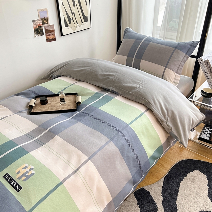 91家纺网 家纺一手货源 找家纺 慕木家纺 2025新款A类高端无印风卡通高克重170克阳光暖绒棉学生套件系列(可供跨境抽空压缩) 协奏曲-绿