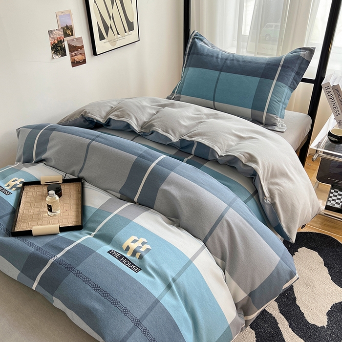 91家纺网 家纺一手货源 找家纺 慕木家纺 2025新款A类高端无印风卡通高克重170克阳光暖绒棉学生套件系列(可供跨境抽空压缩) 协奏曲-蓝