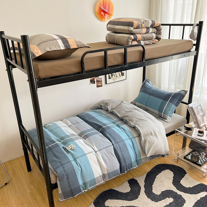 91家纺网 家纺一手货源 找家纺 慕木家纺 2025新款A类高端无印风卡通高克重170克阳光暖绒棉学生套件系列(可供跨境抽空压缩) 协奏曲-蓝