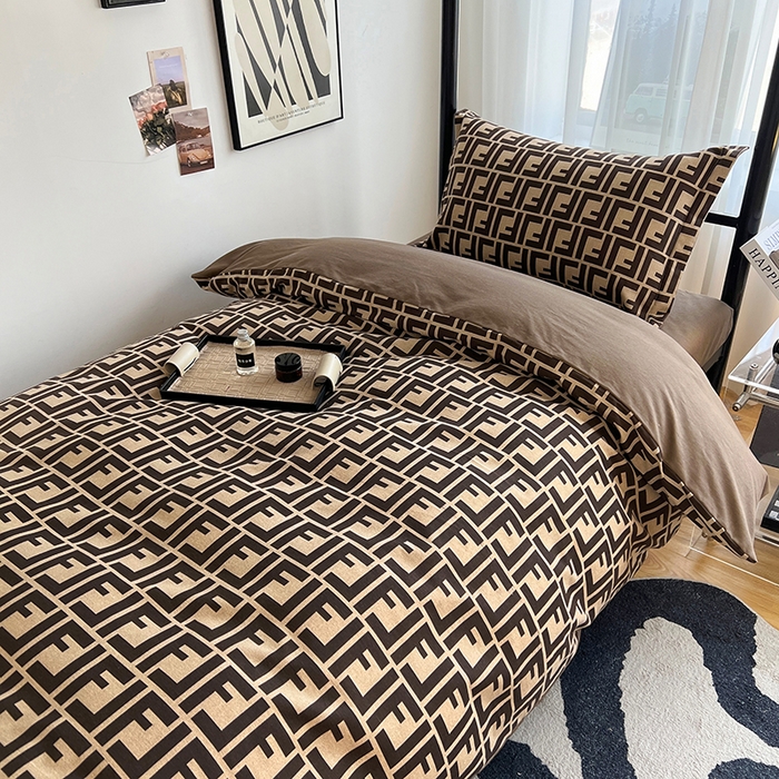 91家纺网 家纺一手货源 找家纺 慕木家纺 2025新款A类高端无印风卡通高克重170克阳光暖绒棉学生套件系列(可供跨境抽空压缩) 芬迪格